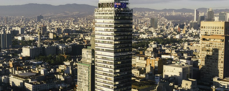 Vista aérea de edificios comerciales en Tijuana